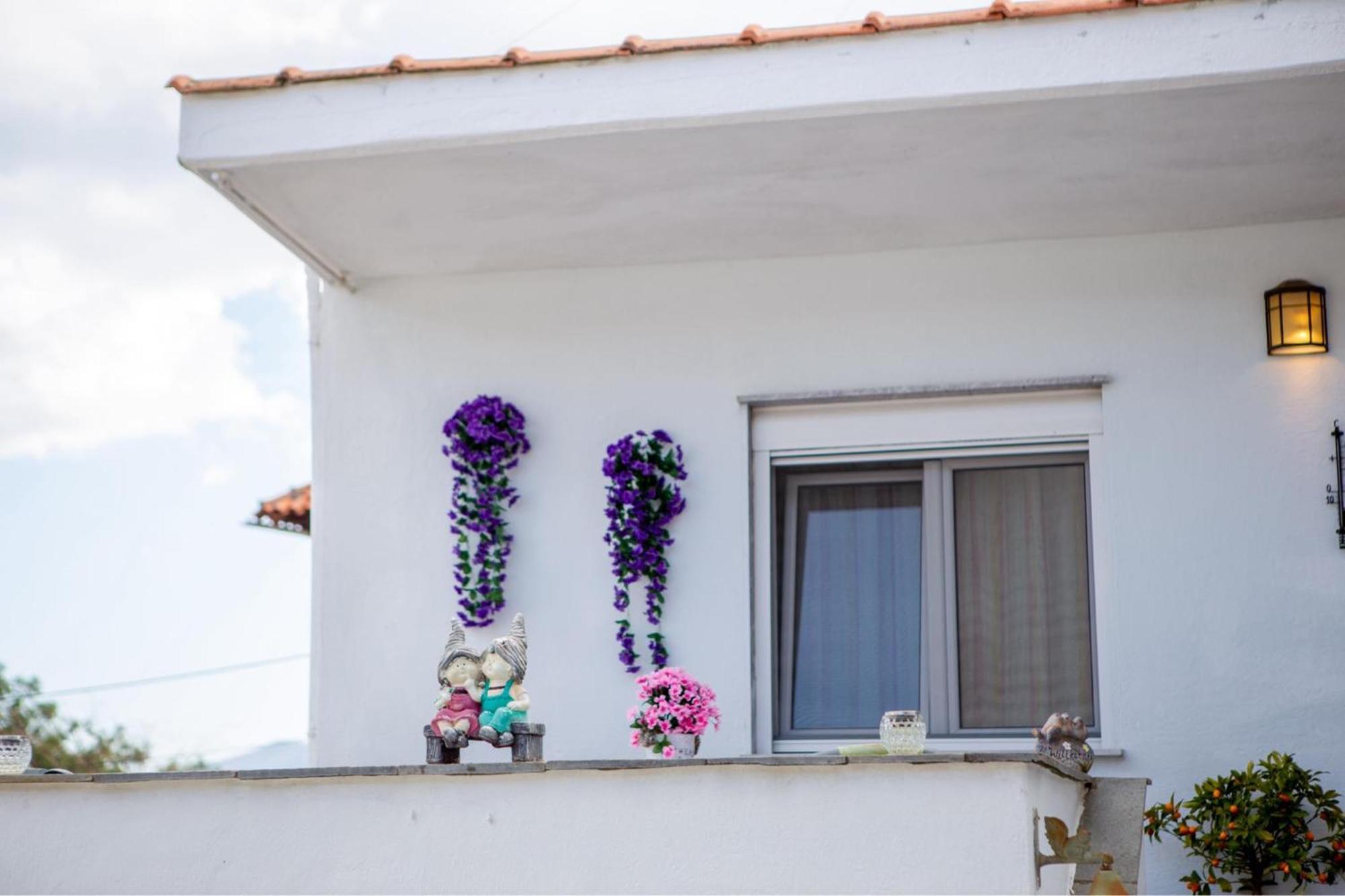 Affittacamere Titika House Vrasná Esterno foto